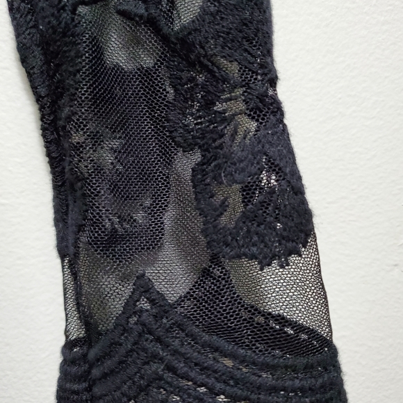 OMG Gorgeous Dress - Picture 3 of 5